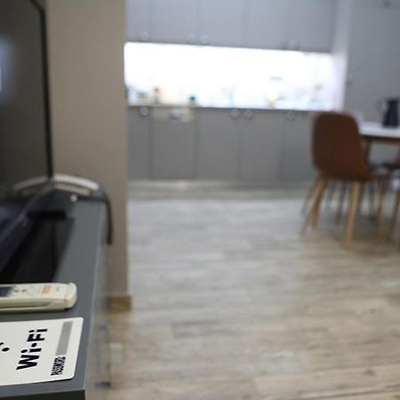Όμορφο Διαμέρισμα Σε Διατηρητέο Κτίσμα Στην Αθήνα Buitenkant foto